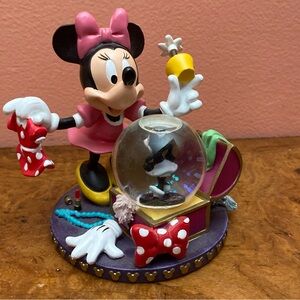Disney Minnie Mouse Mini Snow Globe Snow Globe Wardrobe Chest